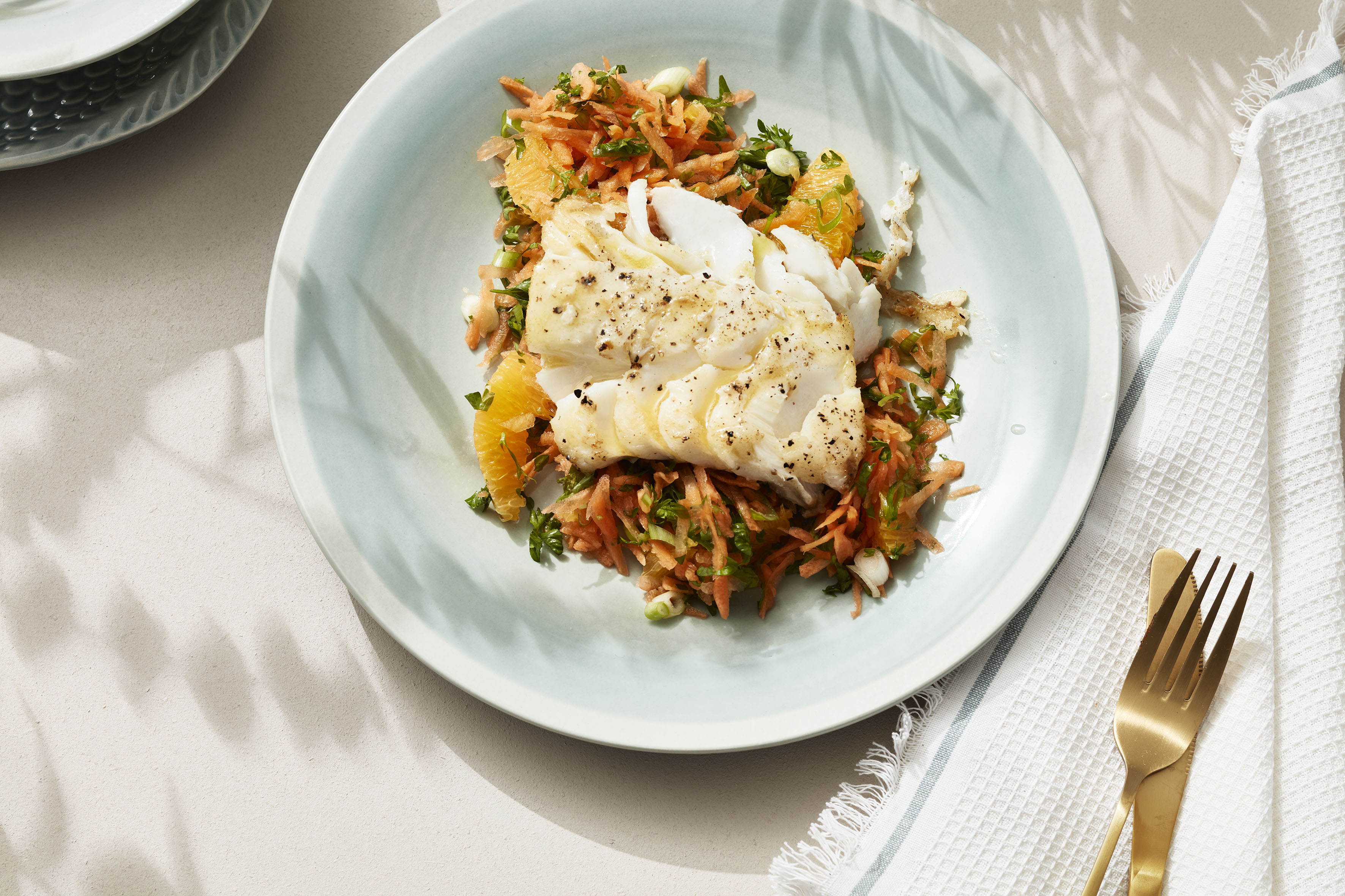 Torsk stekt i sitron med råkostsalat