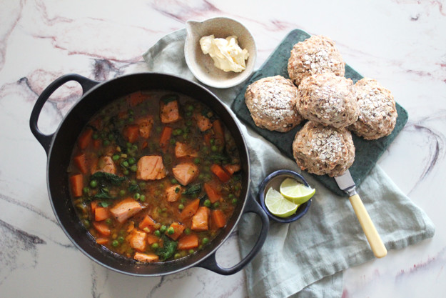 Grønnsakssuppe med laks